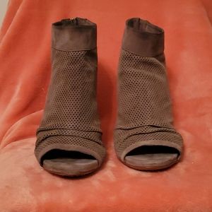 Women's shoes booties.